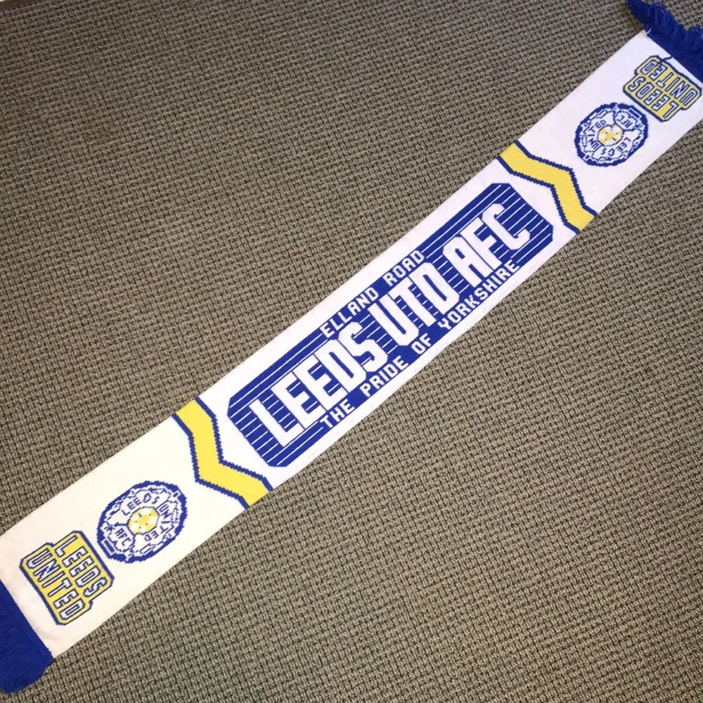 Leeds United AFC Fan Scarf in White,‎ Blue & Yellow